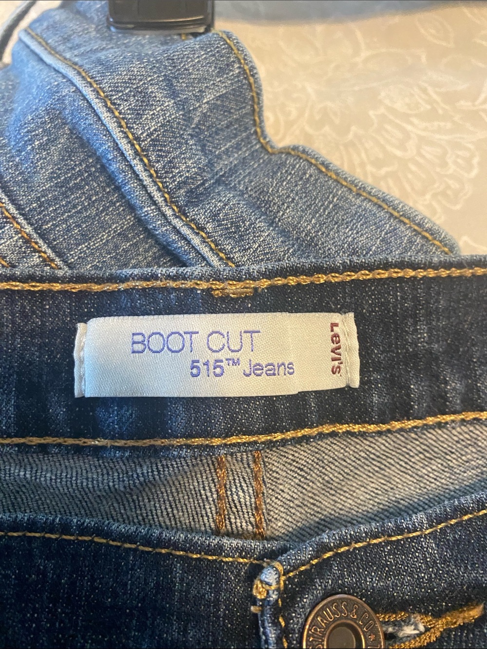 Levi's Bootcut 515 Women’s Jeans in Dark Indigo with Metal Studs on pockets